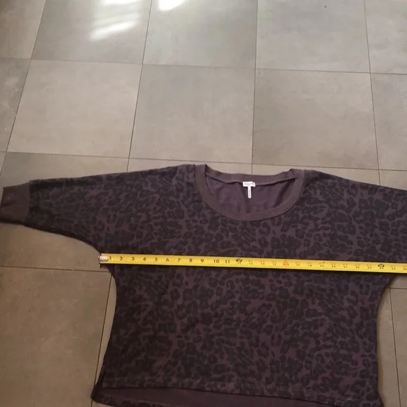 Splendid Short Sleeve Sweatshirt - Picture 6 of 9